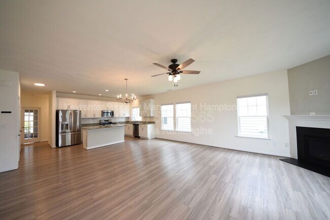 Building Photo - 126 Peck Ln