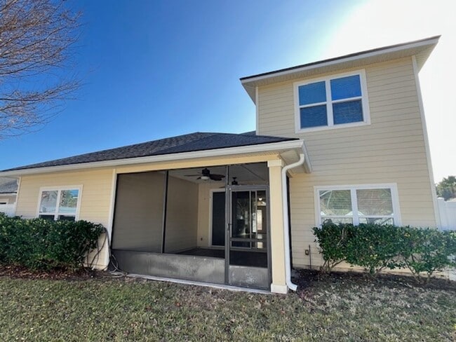 Building Photo - Well Appointed 4/3  Dreamfinders Home