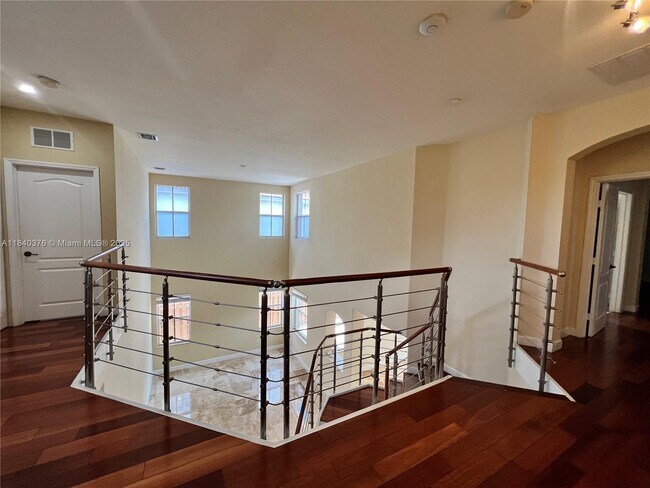 Building Photo - 8034 NW 111th Ct