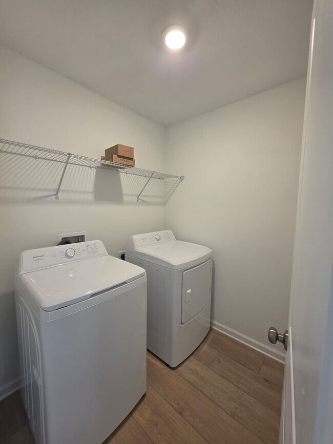 Building Photo - Brand-New 3-Bedroom Townhome in Crossprairie – Modern Living in St. Cloud