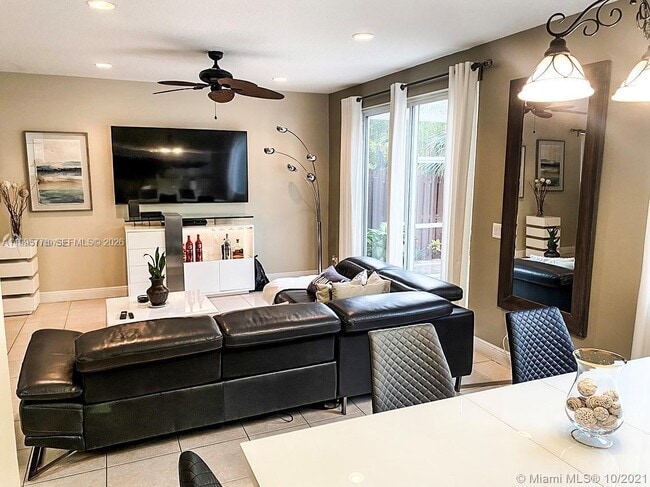 Building Photo - 3657 Asperwood Cir