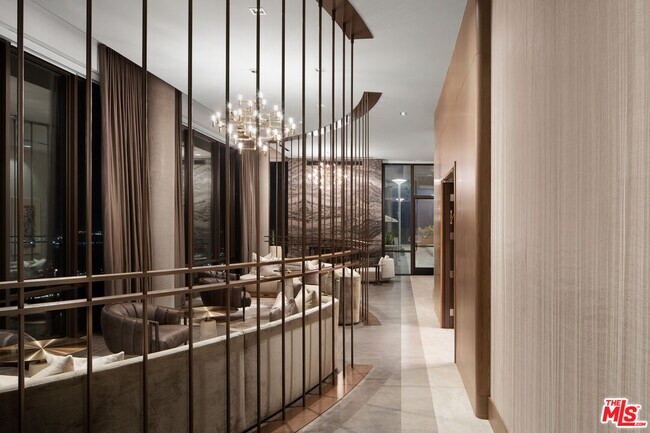 Building Photo - 525 Olive St