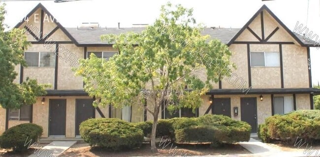 Building Photo - 504 E Ave Q3