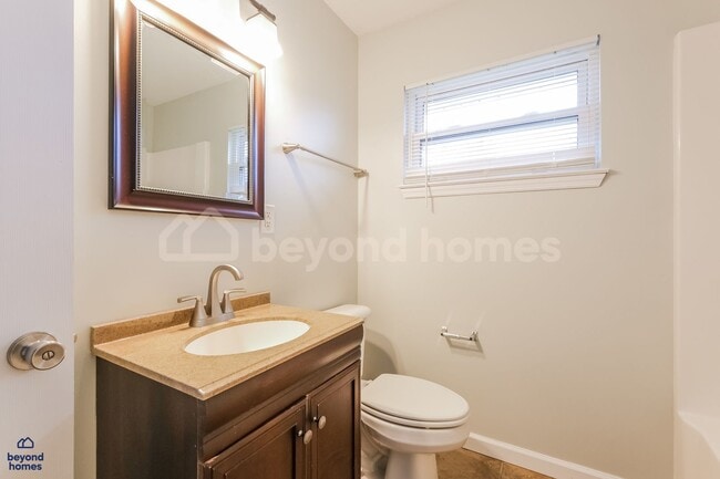 Building Photo - Move-In Ready Ranch with Huge Garage & Finished Basement