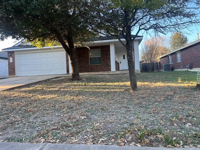 Building Photo - 120 Salado Dr