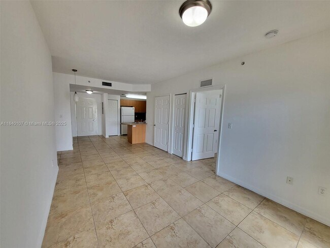 Primary Photo - 435 SW 12th Ave