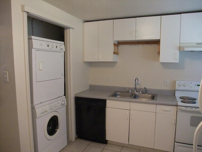 Building Photo - 104 W 5050 S