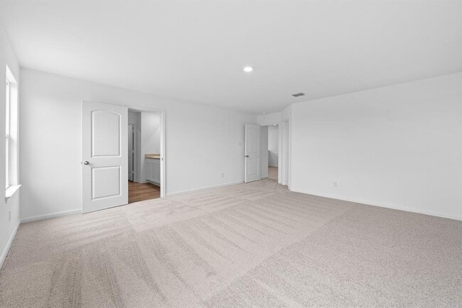 Building Photo - 205 Fairlawn Wy