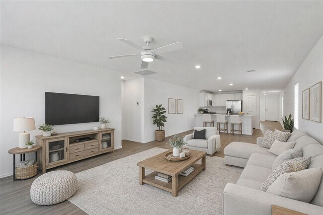 Building Photo - 747 Hackberry Br Ct