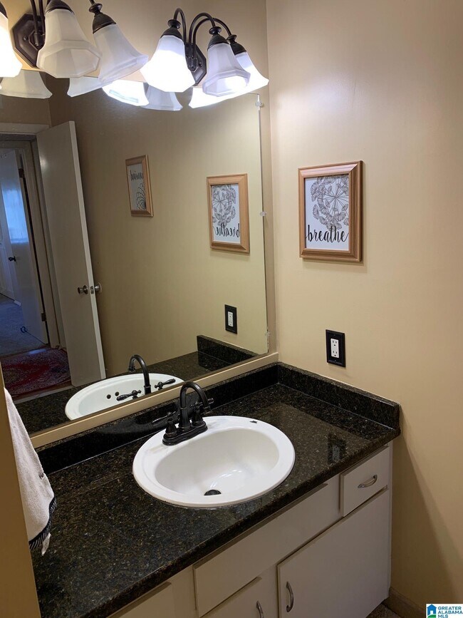 Building Photo - 210 Woodland Vlg