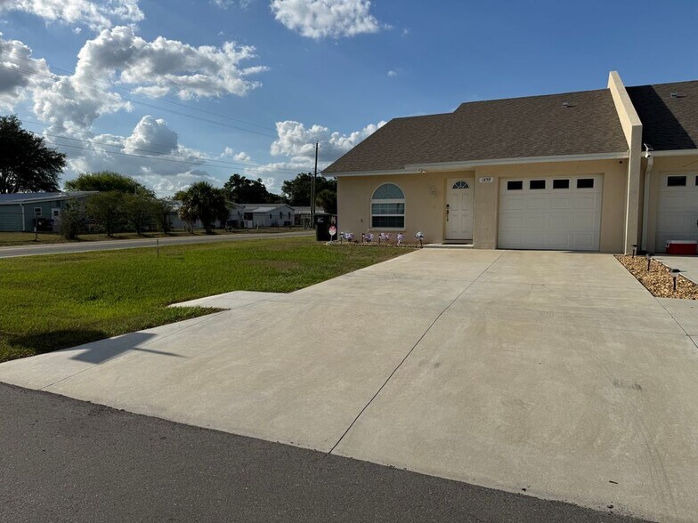 Building Photo - 1459 Shirley Dr