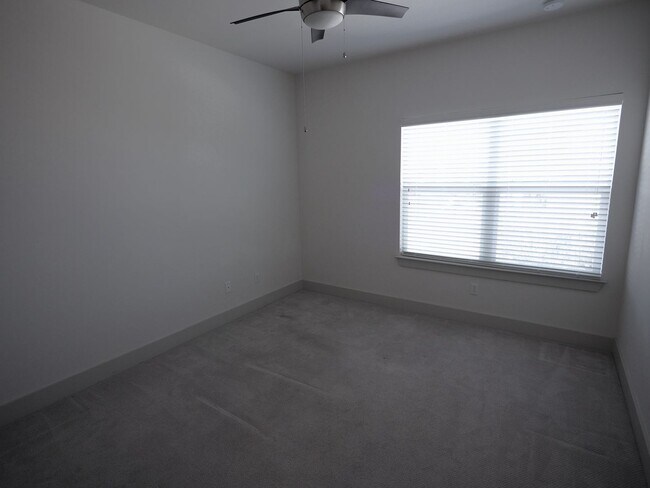 Building Photo - Gated Community In Round Rock