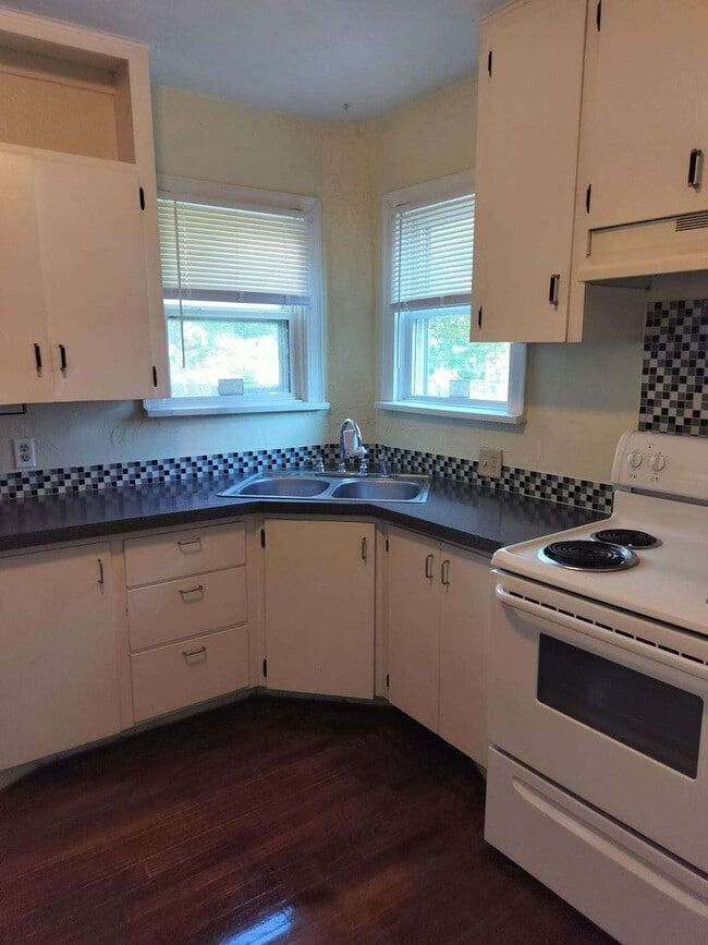 Building Photo - 1202 NW Fort Sill Blvd