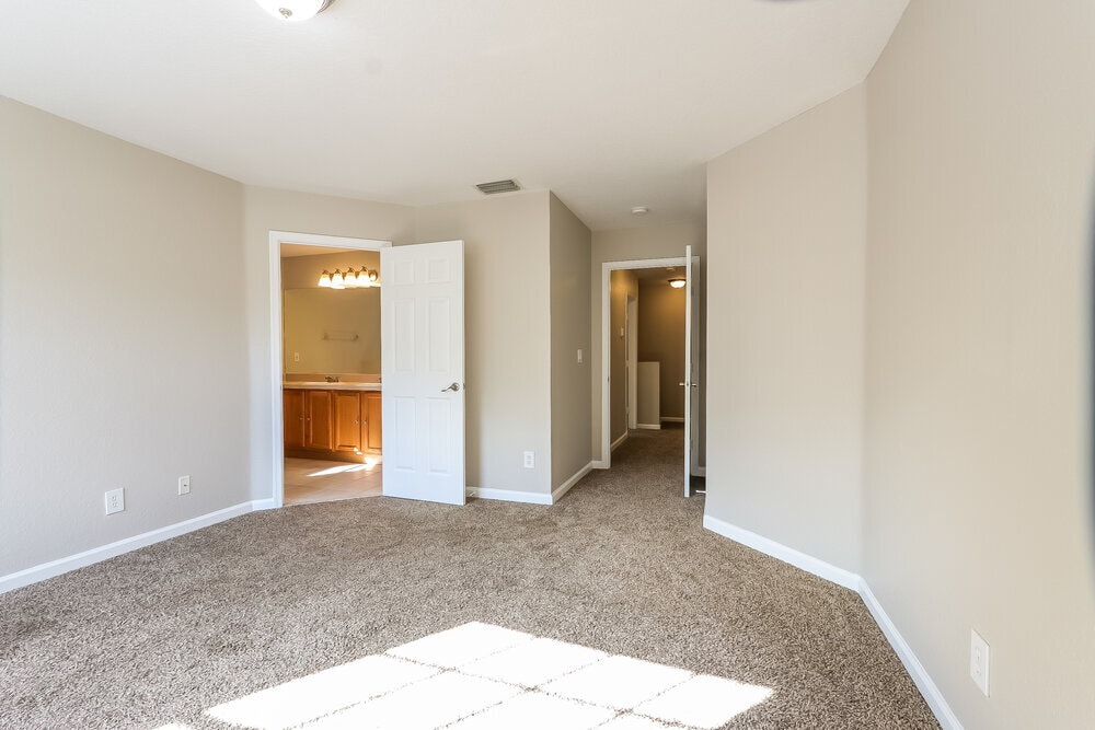 Building Photo - 125 Pennock Landing Cir