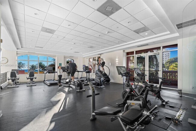 Building Photo - 2100 N Ocean Blvd