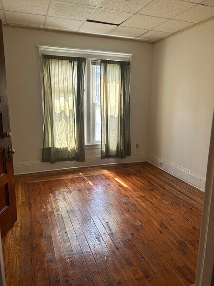 First Floor Bedroom - 229 N Lowell Ave