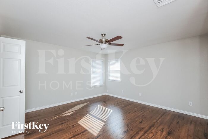 Building Photo - 9928 Cherry Hill Ln
