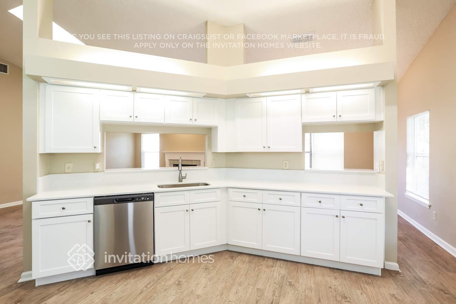 Building Photo - 8460 Branchwater Dr