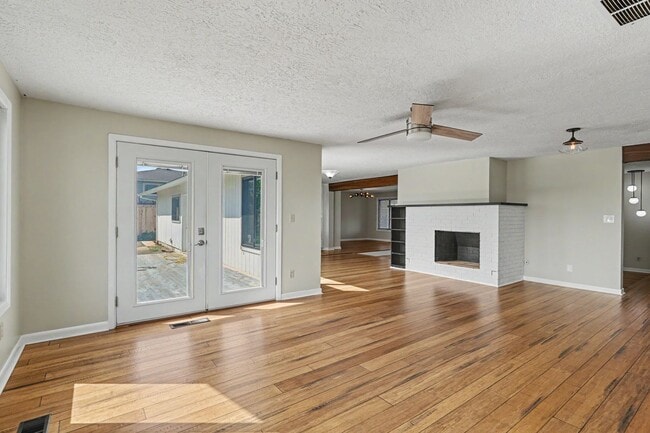 Building Photo - 4 bed, 2 bath single-level home in quiet West Salem neighborhood!