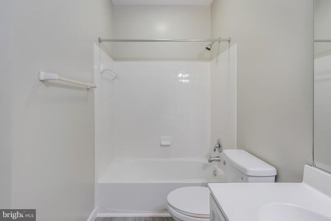 Building Photo - 18001 Foxworth Ct
