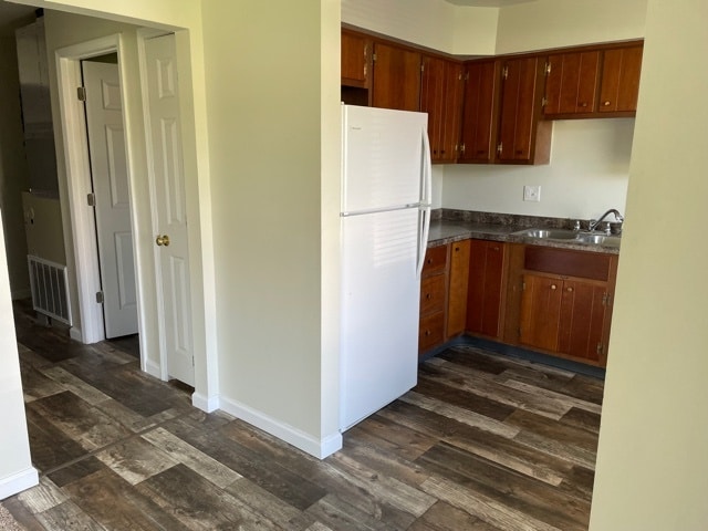 Building Photo - 953 E Hope Dr