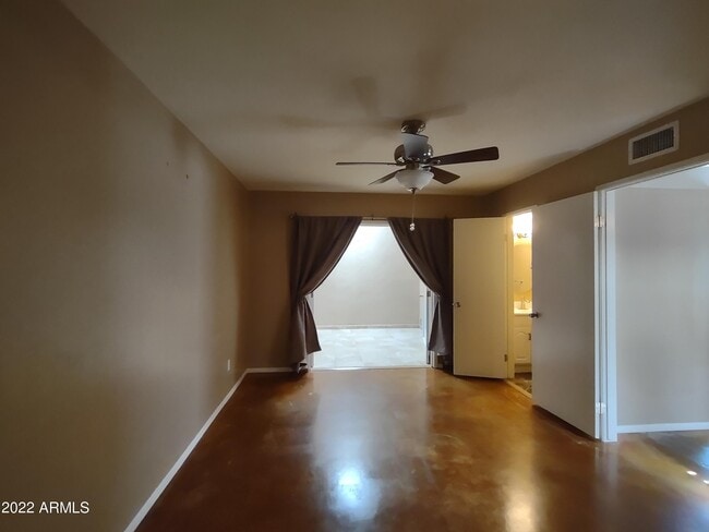 Building Photo - 37801 N Cave Creek Rd