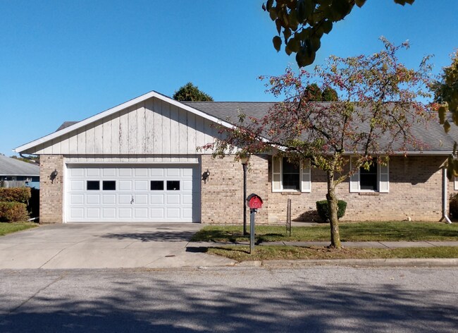 Primary Photo - 1954 Brookhaven Dr