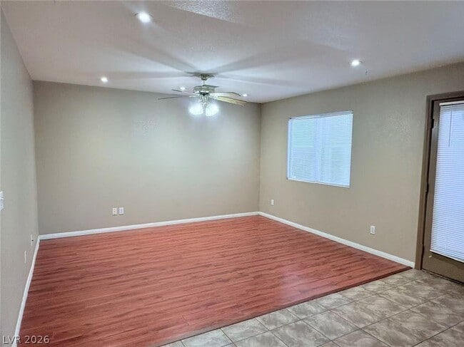 Building Photo - 1304 Paraiso St