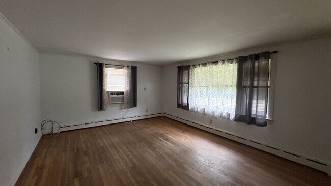 Building Photo - Spacious 4BR Single-Family Home with Fire Pit, Chicken Coop & 2-Car Garage!