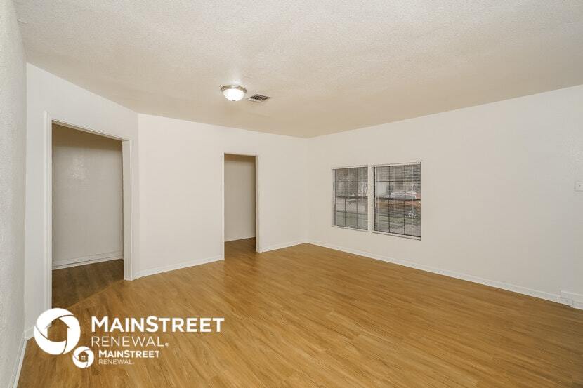 Building Photo - 2850 Canary Ln