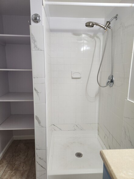 Building Photo - 4851 Arlington Blvd