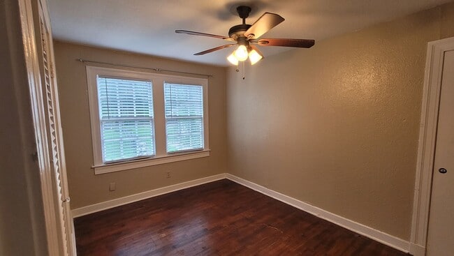 Building Photo - Pet Friendly 3 Bedroom Cottage in Southdowns