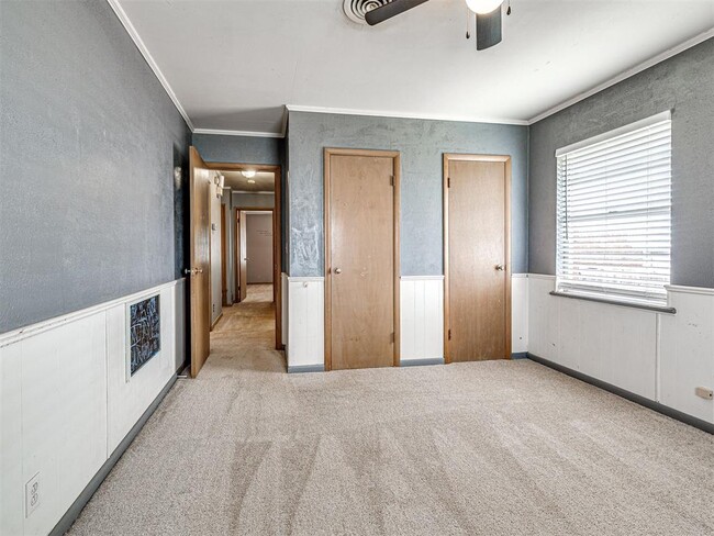 Building Photo - 1212 Lynnwood Dr