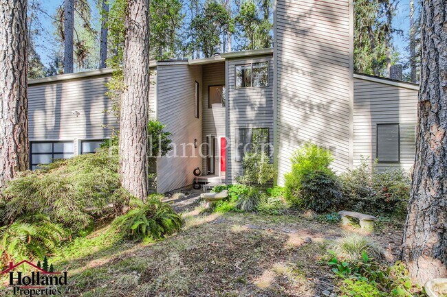 Building Photo - Coming Soon!   Peaceful Retreat in a Seclu...