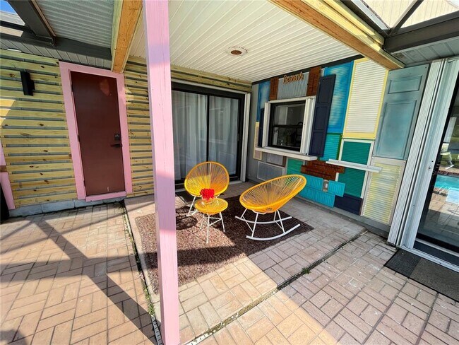 Building Photo - 2765 Mauritania Rd