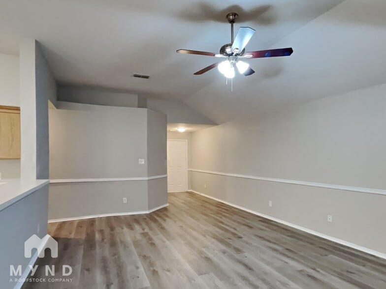 Building Photo - 229 Centennial Pl