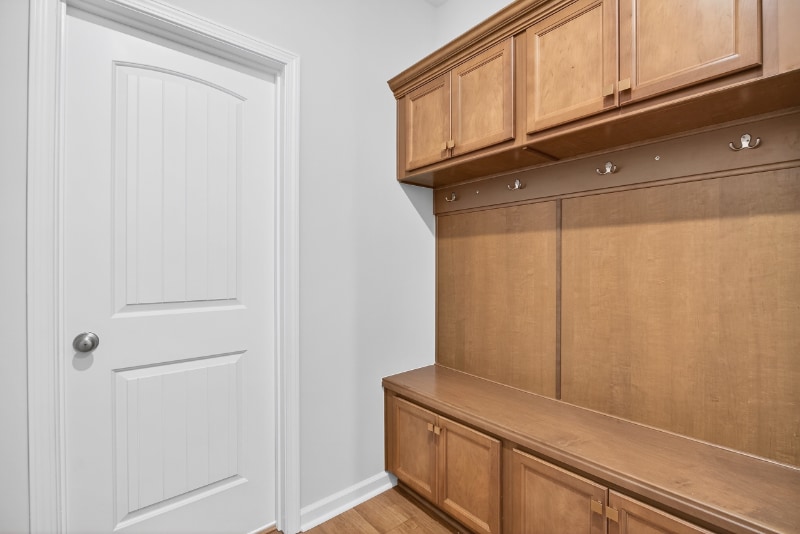 Building Photo - 335 Chesapeake Cmns St