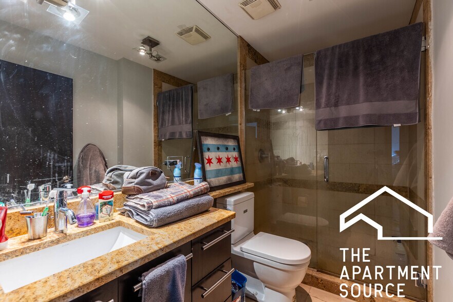 Building Photo - 2349 N Lister Ave