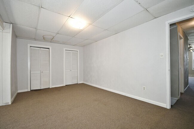 Building Photo - 1606 Bingham St