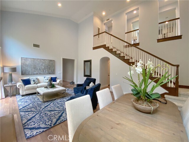 Building Photo - 18 Via Armilla