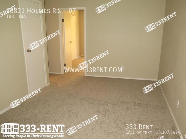 Building Photo - 13821 Holmes Rd