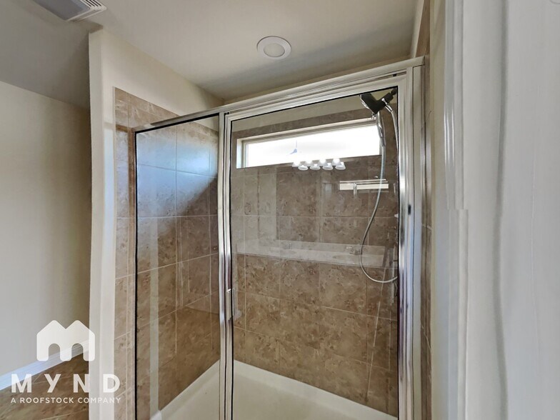 Building Photo - 16240 Travesia Way