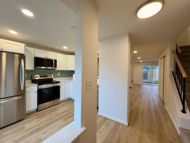 Building Photo - Charming 3 Bedroom/1.5 Bathroom Townhome in Belcamp, MD!