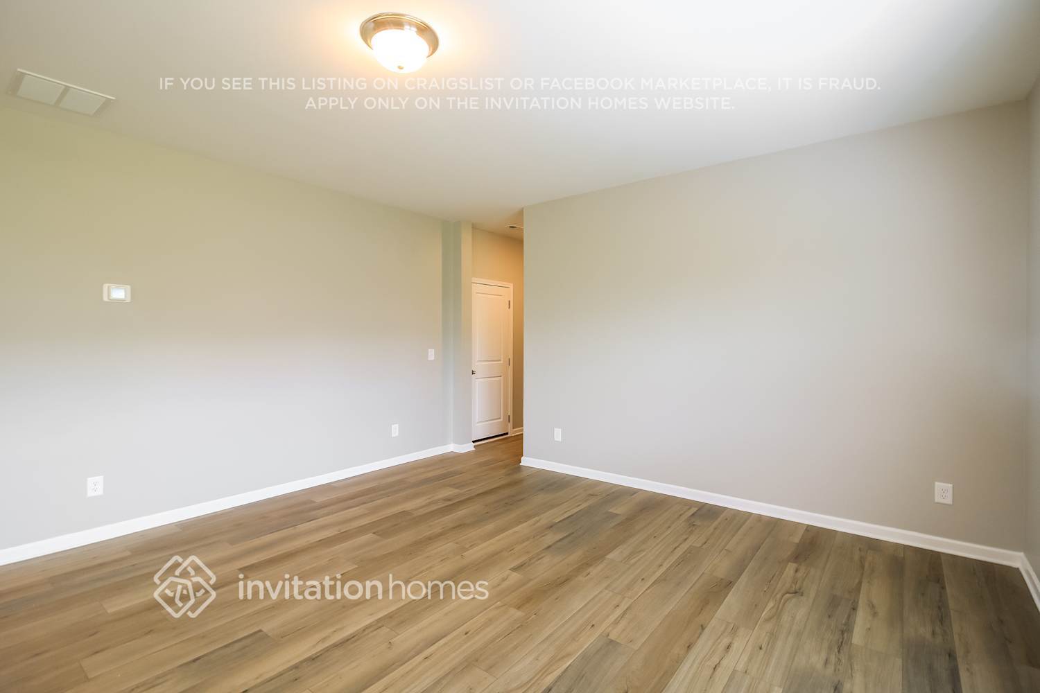 Building Photo - 2097 Boxwood Cir