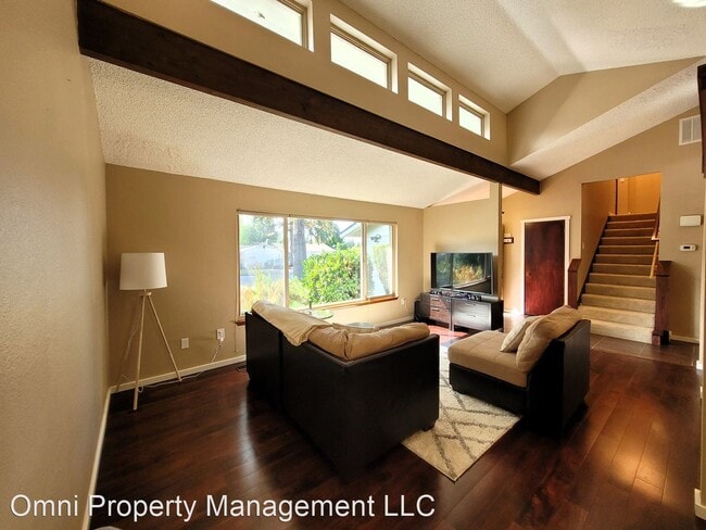 Building Photo - 3 br, 2 bath House - 724 B Street