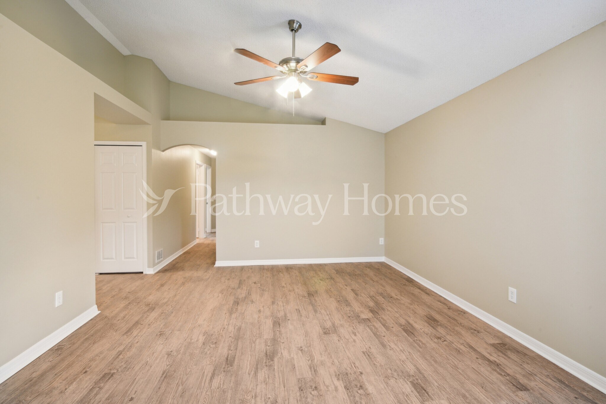 Building Photo - 8612 Claiborne Ct