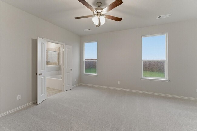 Building Photo - 1329 Frio Dr