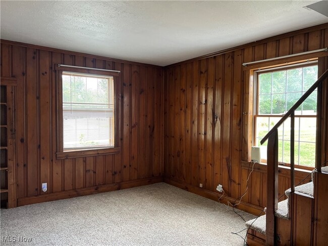 Building Photo - 9281 Pioneer Rd