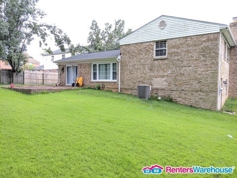 Building Photo - 13210 Foxhall Dr