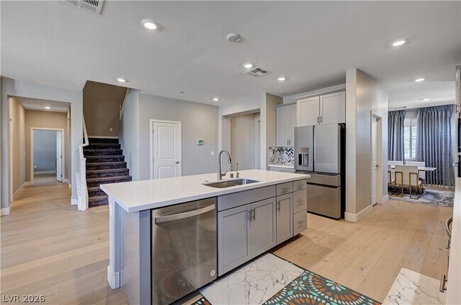 Building Photo - 7572 Mount Spokane Ct